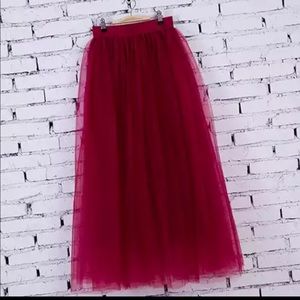 Maxi tulle skirt